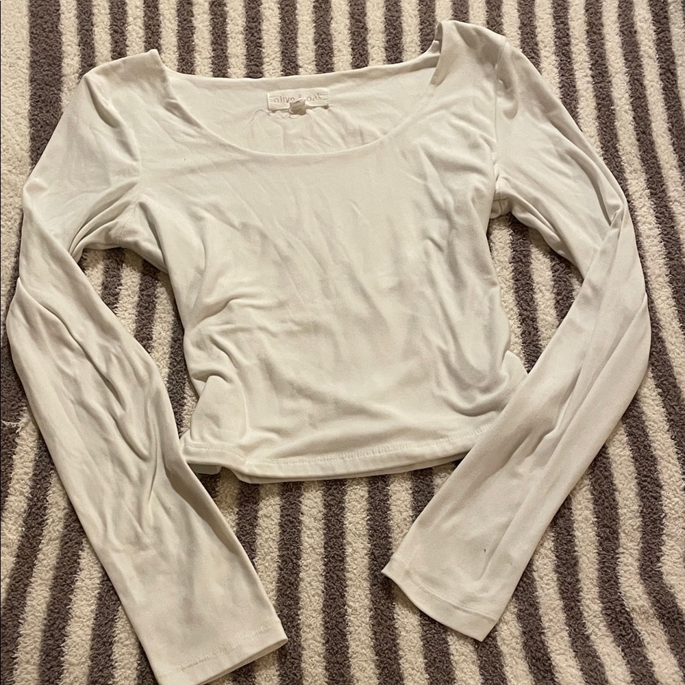 Olive & Oak Cream/White Square Neck Long Sleeve Blouse